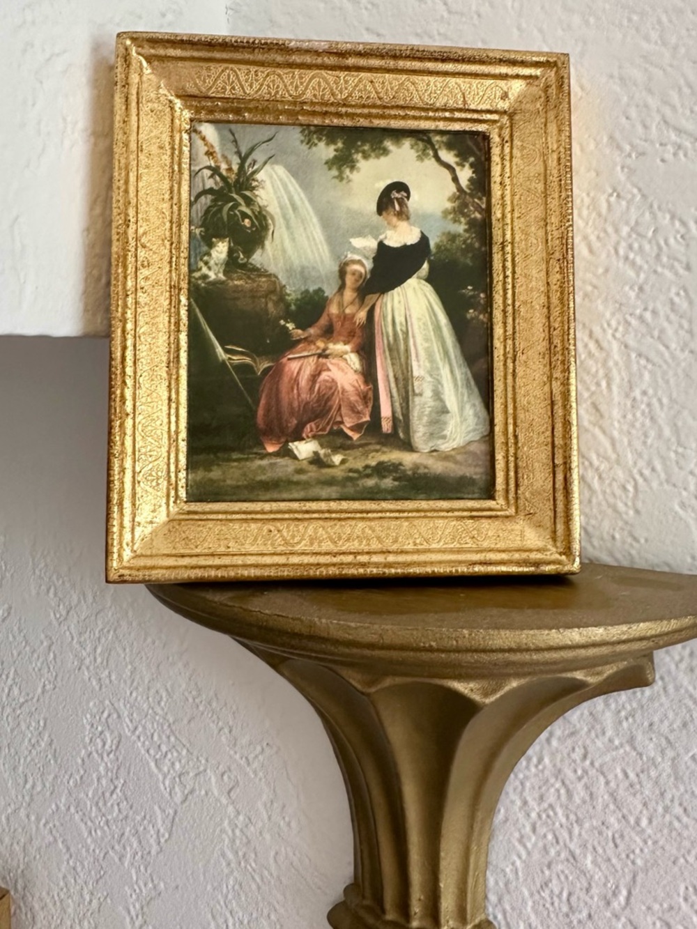 Pair of Italian Wall Art Ornate Gold Frames - Picture 3 of 7